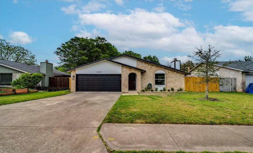 11207 Sage Hollow DR, Austin, Texas 78758, 4 Bedrooms Bedrooms, ,2 BathroomsBathrooms,Residential,For Sale,Sage Hollow,ACT4966989