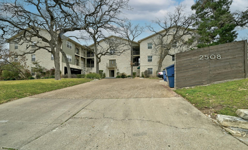 2508 Enfield RD, Austin, Texas 78703, 2 Bedrooms Bedrooms, ,1 BathroomBathrooms,Residential,For Sale,Enfield,ACT2288250