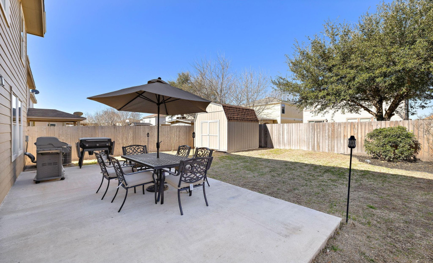 Great backyard with a storage shed for extra lawn or gardening items. 