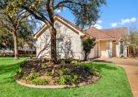 Charming single-story greenbelt home in the highly sought after Park West at Circle C Ranch. 