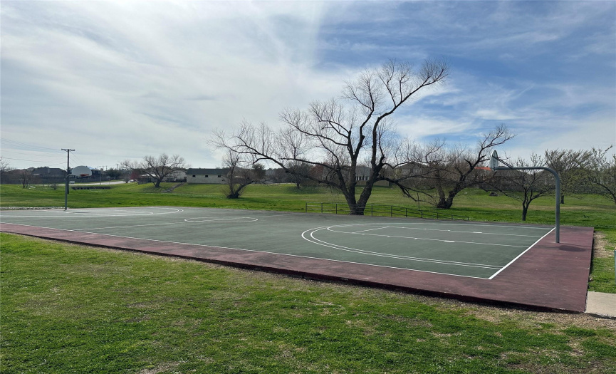 Hutto Lake Park Basketball Court