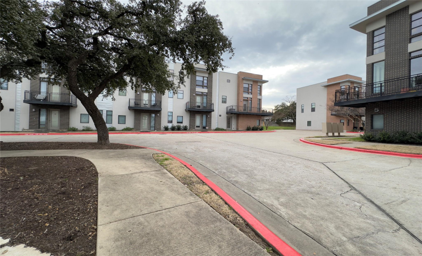 6000 Congress Ave, Austin, Texas 78745, 1 Bedroom Bedrooms, ,1 BathroomBathrooms,Residential,For Sale,Congress,ACT9256812