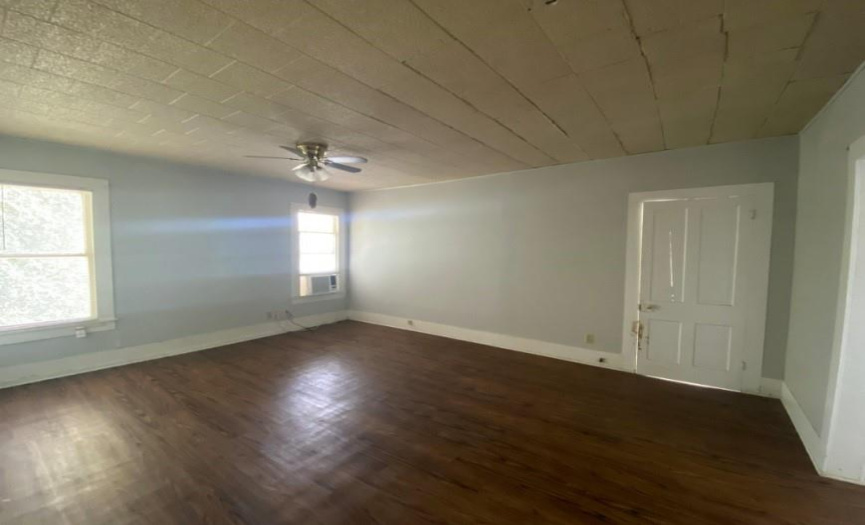 106 College Ave, Cameron, Texas 76520, ,Residential Income,For Sale,College,ACT5569653