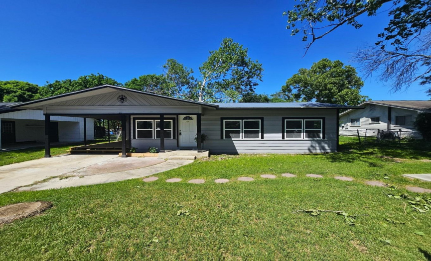2210 Louise ST, Seguin, Texas 78155, 3 Bedrooms Bedrooms, ,2 BathroomsBathrooms,Residential,For Sale,Louise,ACT3111582