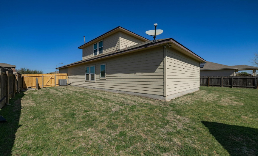 This is a great time to set your roots in this dreamy small town Texas community just outside of the hustle and bustle of the big city. Schedule a showing today!