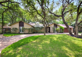 Welcome home to 423 Brady Lane, Austin, Texas 78746!