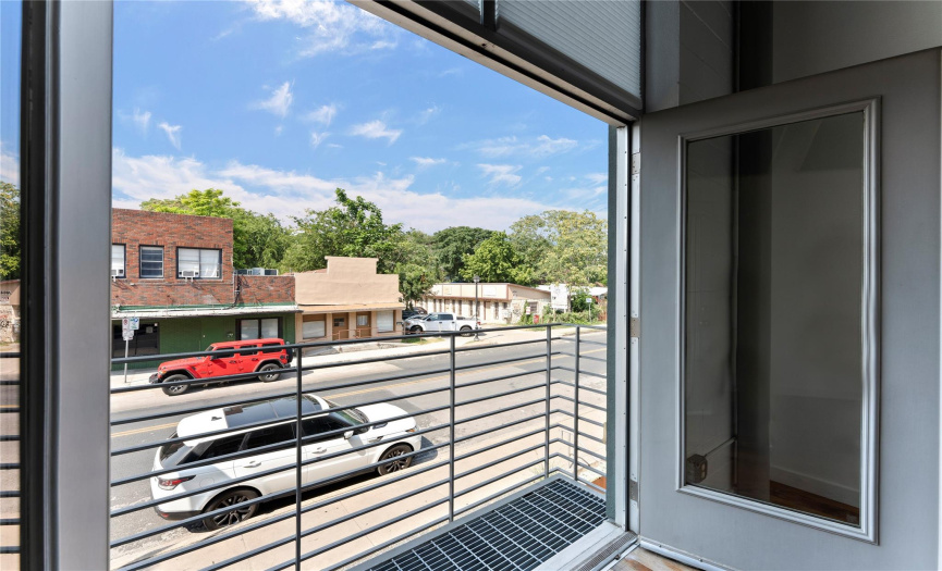 1305 6th ST, Austin, Texas 78702, 2 Bedrooms Bedrooms, ,1 BathroomBathrooms,Residential,For Sale,6th,ACT2249538