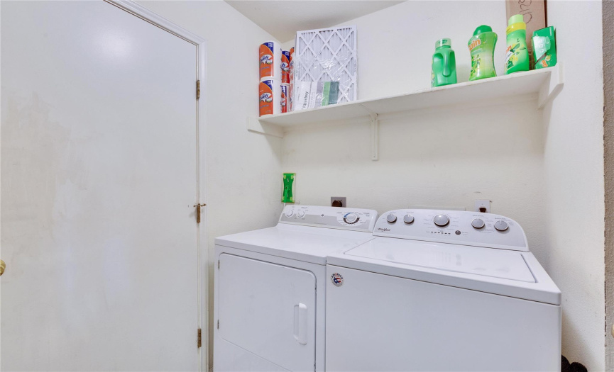 Laundry Room-Washer and Dryer Convey