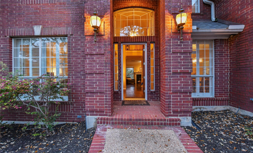 Inviting front entry.