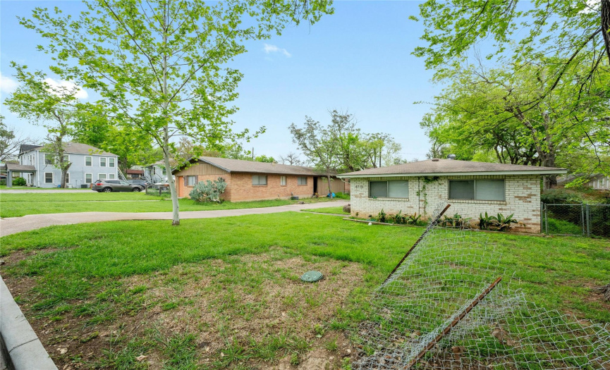 4713 AvenueH, Austin, Texas 78751, ,Residential Income,For Sale,AvenueH,ACT8472620