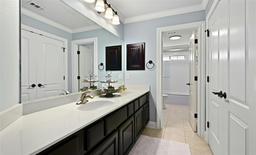 Double sinks + separate  shower