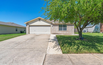 302 Phillips ST, Hutto, Texas 78634 For Sale