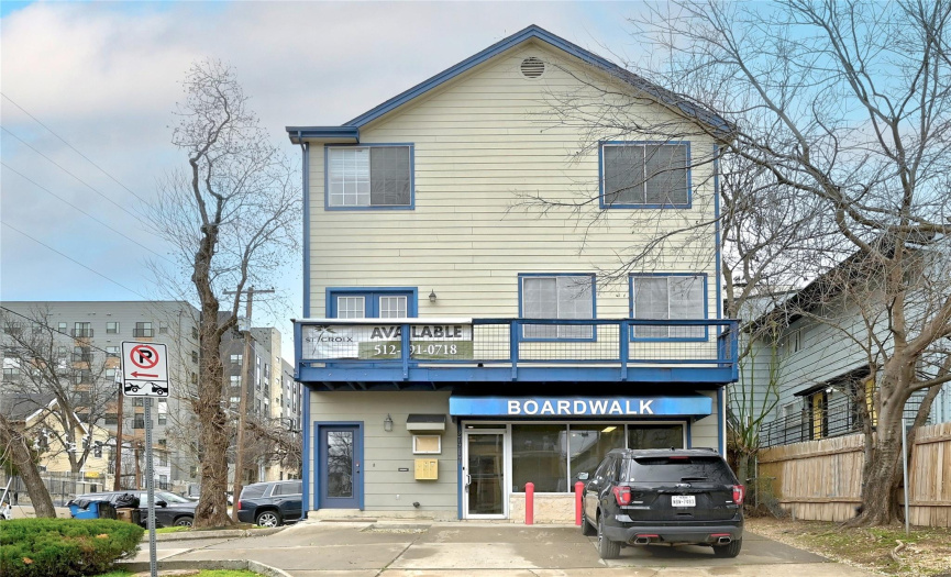 1011 25th St, Austin, Texas 78705, ,Commercial Sale,For Sale,25th St,ACT2300347