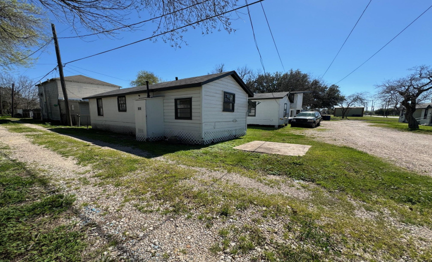 732 1st Ave, Texas City, Texas 77590, ,Residential Income,For Sale,1st,ACT5124477