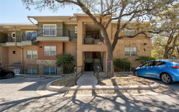 6810 Deatonhill DR, Austin, Texas 78745, 2 Bedrooms Bedrooms, ,2 BathroomsBathrooms,Residential,For Sale,Deatonhill,ACT6267753