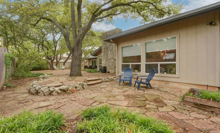 1805 Cresthaven DR, Austin, Texas 78704, 3 Bedrooms Bedrooms, ,2 BathroomsBathrooms,Residential,For Sale,Cresthaven,ACT2377099