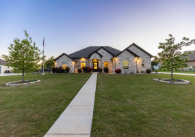Immaculately cared for charming 4 bedroom home nestled on 1 acre within the boutique community of Somerset Ranch, offering quiet country living while still close to entertainment, shopping and major thoroughfares.