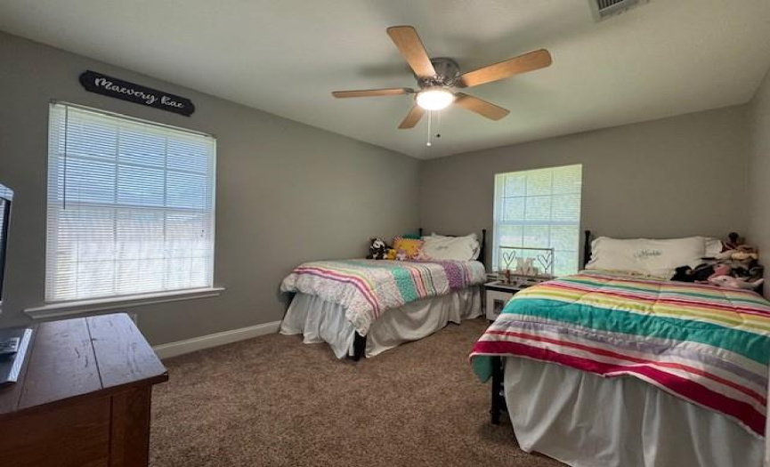 617 Caldwell ST, Lexington, Texas 78947, 3 Bedrooms Bedrooms, ,2 BathroomsBathrooms,Residential,For Sale,Caldwell,ACT1661429