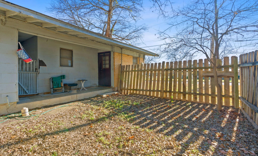 300 Irma DR, Austin, Texas 78752, 3 Bedrooms Bedrooms, ,2 BathroomsBathrooms,Residential,For Sale,Irma,ACT4676957