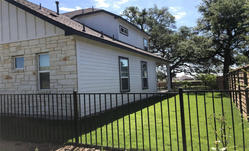 110 Courage DR, Kyle, Texas 78640, 3 Bedrooms Bedrooms, ,2 BathroomsBathrooms,Residential,For Sale,Courage,ACT8285907