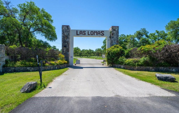 Welcome to Las Lomas! A gated wildife community in the Texas Hill Country!
