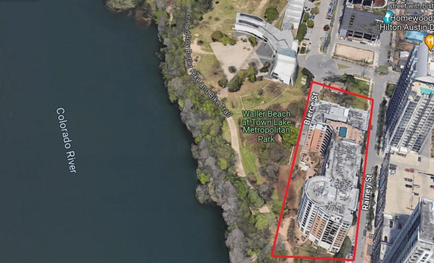 LOCATION PERFECTION:  On the water! Direct connection to the Hike & Bike Trail. Direct connection to city parkland. On the Southern (quiet!) end of the Rainey St Historic/Entertainment District.  It's quite simply...the perfect Austin location!