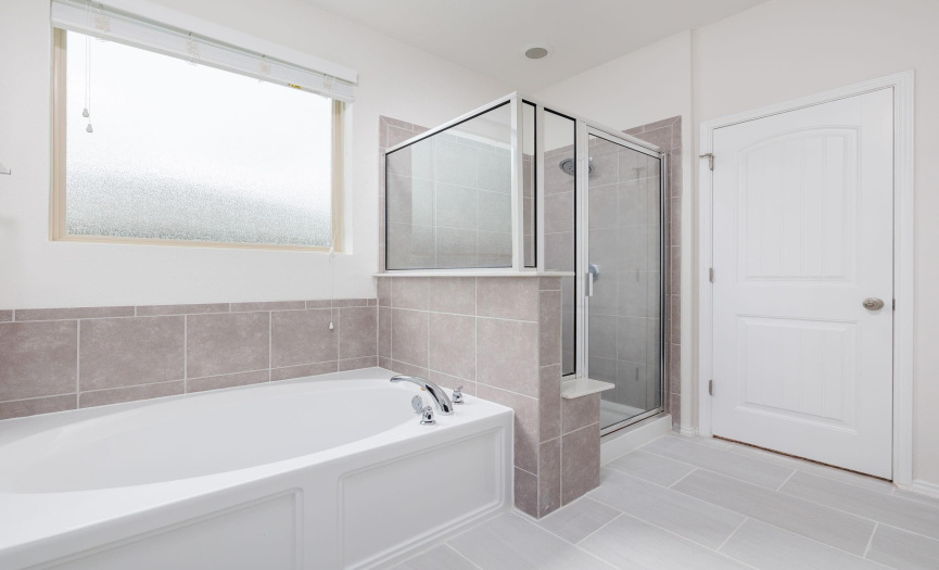 Primary Bathroom With Garden Tub & Separate Shower