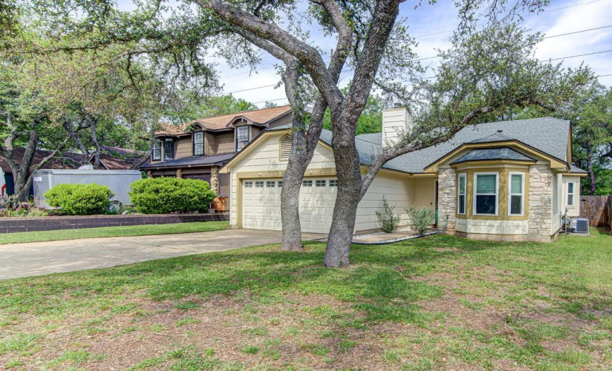 6402 Jennings DR, Austin, Texas 78727, 2 Bedrooms Bedrooms, ,2 BathroomsBathrooms,Residential,For Sale,Jennings,ACT9680163