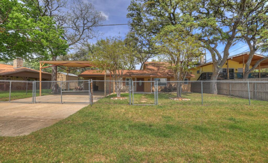 1075 Driftwind DR, Canyon Lake, Texas 78133, 2 Bedrooms Bedrooms, ,2 BathroomsBathrooms,Residential,For Sale,Driftwind,ACT9156389