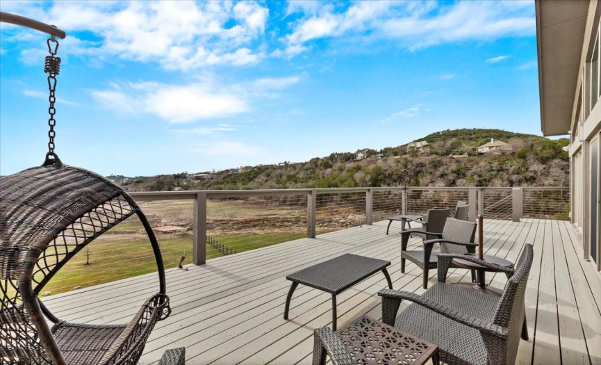 Sweeping views and privacy in one! 