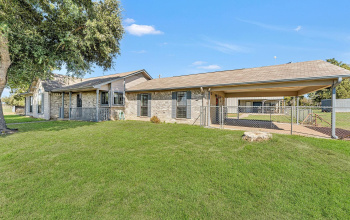 1252 County Road 106, Paige, Texas 78659, 3 Bedrooms Bedrooms, ,2 BathroomsBathrooms,Residential,For Sale,County Road 106,ACT9649641