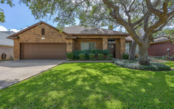 8415 Tyhurst DR, Austin, Texas 78749, 4 Bedrooms Bedrooms, ,2 BathroomsBathrooms,Residential,For Sale,Tyhurst,ACT7335307