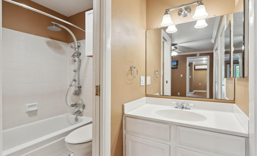 1214 Barton Hills DR, Austin, Texas 78704, ,1 BathroomBathrooms,Residential,For Sale,Barton Hills,ACT8271919