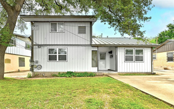 102 52ND ST, Austin, Texas 78751, ,Residential Income,For Sale,52ND,ACT6649819