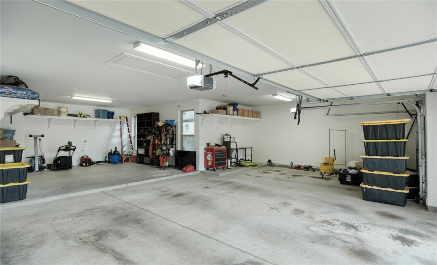 3 car garage w/ tandem, large spacious space