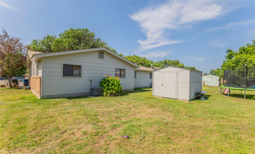 215 Redbud LN, New Braunfels, Texas 78130, ,Residential Income,For Sale,Redbud,ACT3197635