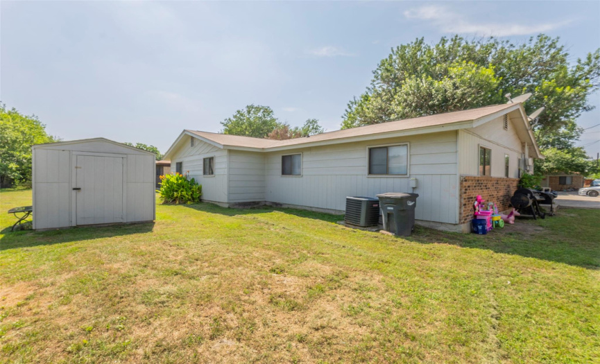 215 Redbud LN, New Braunfels, Texas 78130, ,Residential Income,For Sale,Redbud,ACT3197635