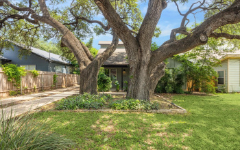 216 Lessin LN, Austin, Texas 78704, 4 Bedrooms Bedrooms, ,3 BathroomsBathrooms,Residential,For Sale,Lessin,ACT5789228