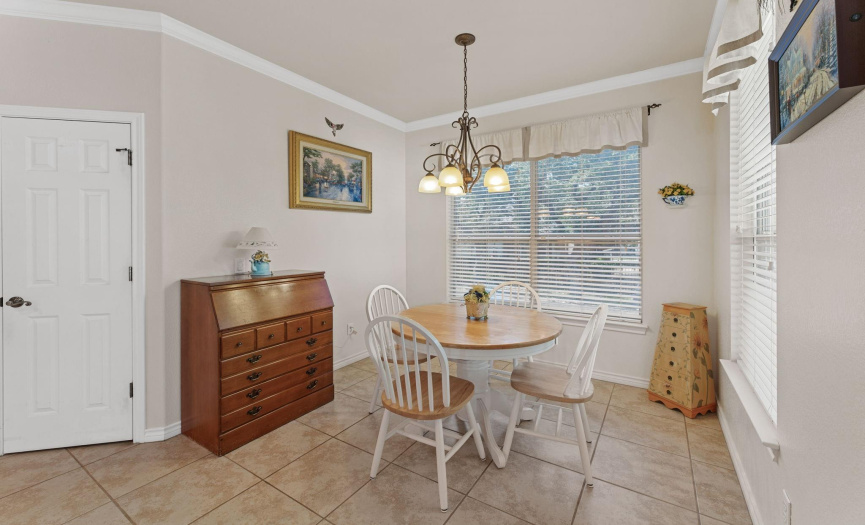 Breakfast Nook for casual dining 