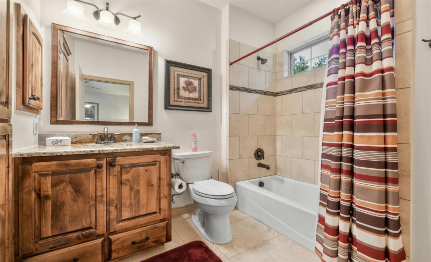 Secondary bathroom - each of the four bedrooms has its own bathroom.