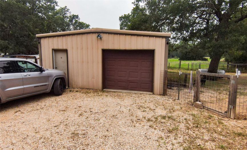 1650 CR 439, Thorndale, Texas 76577, 3 Bedrooms Bedrooms, ,2 BathroomsBathrooms,Farm,For Sale,CR 439,ACT9451730