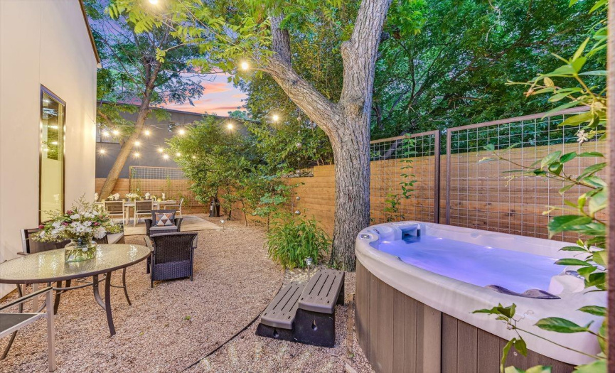 717 Annie ST, Austin, Texas 78704, 4 Bedrooms Bedrooms, ,3 BathroomsBathrooms,Residential,For Sale,Annie,ACT1779733