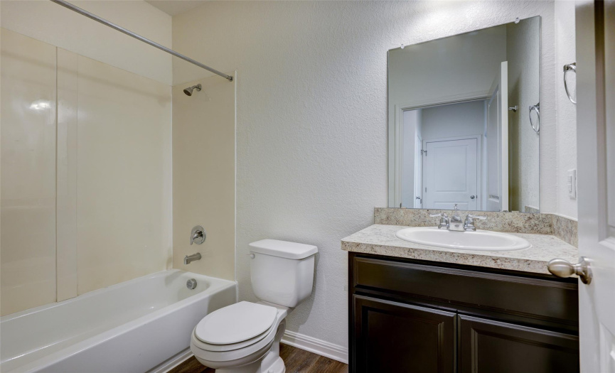 210 Seneca LOOP, Kyle, Texas 78640, 3 Bedrooms Bedrooms, ,2 BathroomsBathrooms,Residential,For Sale,Seneca,ACT7169198
