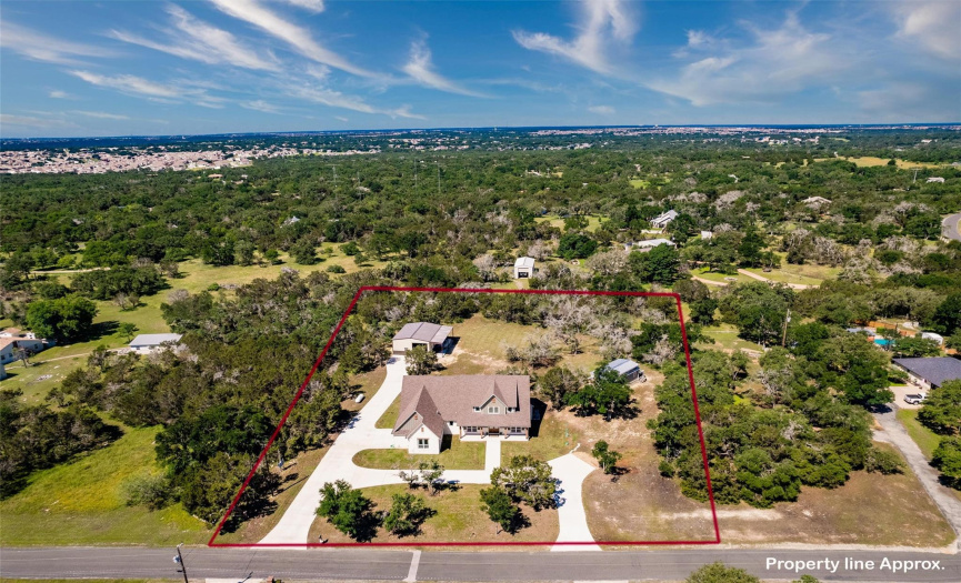 It is in a great location! It is close to main roads, HEB, shops, and restaurants. Lake Georgetown and the prestigious Cimarron Golf & Country Club are a short drive away.