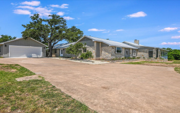 Beautiful ranch style home on 2 acres
