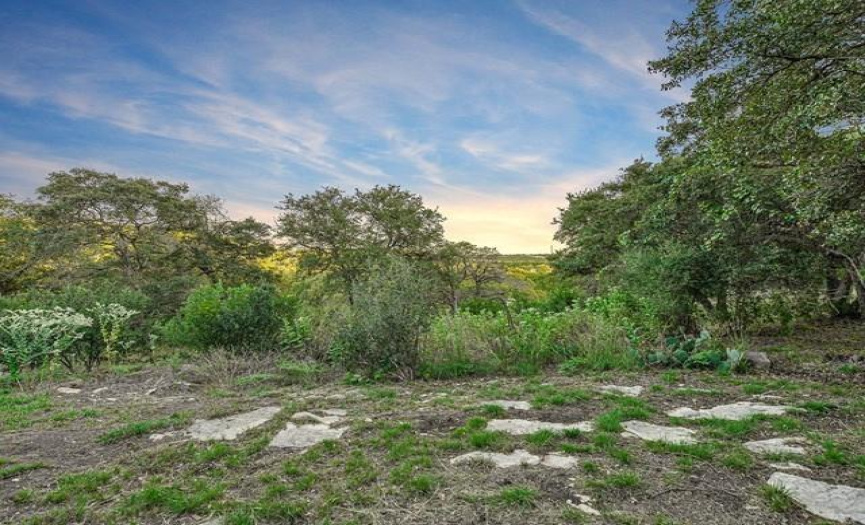 Captivating hill country views.