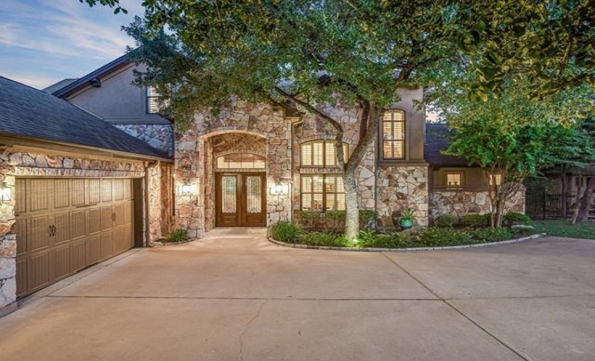 What an entrance! Two commanding 2-story columns greet you at the entry. Attached, is a spacious 3.5 car garage.